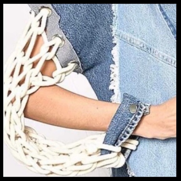 New NEW Blue denim macrame sleeve jean jacket size S - Picture 4 of 7